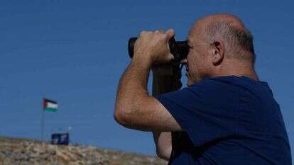 "איך ייתכן שאדם יודע שהוא קורע את גדר הגבול ויוצא חי 
מהאירוע?" אמיר שושני, השבוע. | אייל מרגולין, ג'יני