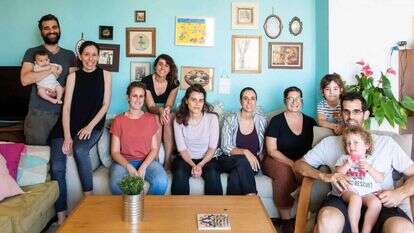 "אף אחד לא ברח מהשכונה הזו, לא יהודים ולא ערבים". חברים בקיבוץ העירוני. | אביטל הירש