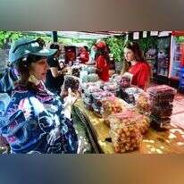 00 שקל לקילו דובדבנים. | מיכאל גלעדי, פלאש 90