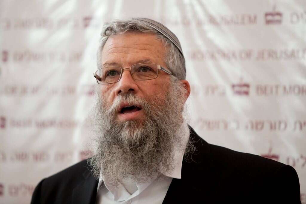 לא להוכיח, רק להסביר. הרב חיים אירם. | דוד ועקנין