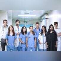 "מתים לרגע". | אוהד רומנו