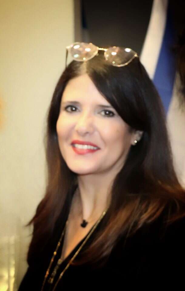 אורית קלופשטוק. | ורד שמחון