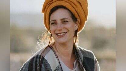 דבורה זגורי. | ראשית לפידות