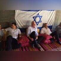 אורי אריאל בסיור בכפר רחמה, 2016. | אלישיב רייכנר