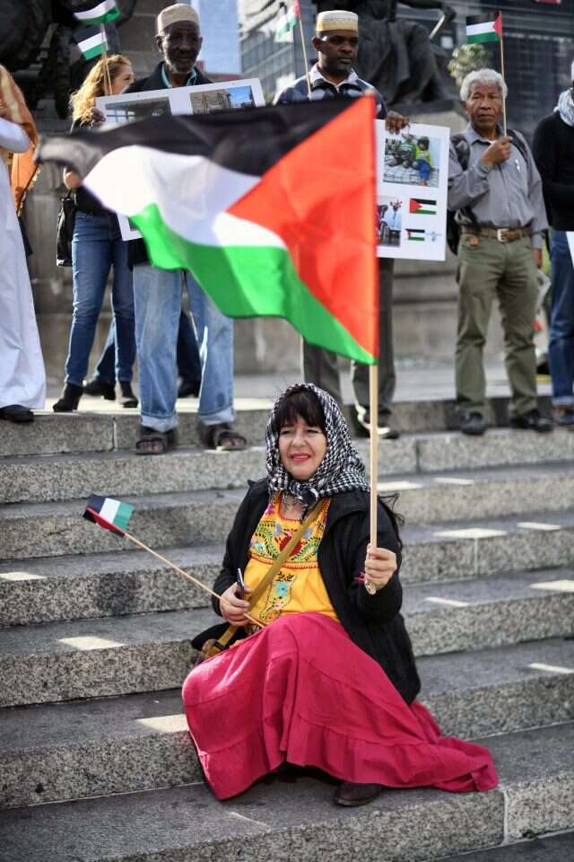 ההזדהות עם הפלסטינים מועטה אך קיימת. מפגינה במקסיקו־סיטי. | איי. אף. פיי