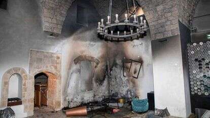 מלון "האפנדי" בעכו לאחר הצתתו. | מישל דוט קום