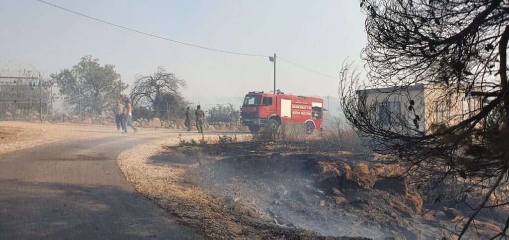 שריפת הענק בישוב אדורה בהר חברון. | חיליק גוטמן TPS שריפת הענק בישוב אדורה בהר חברון. | חיליק גוטמן TPS