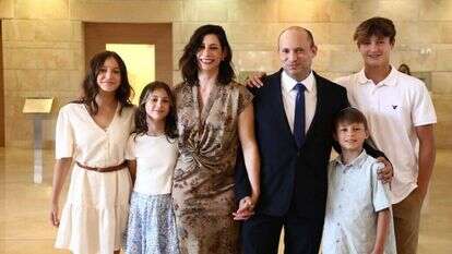 בנט עם משפחתו. | אריאל זנדברג