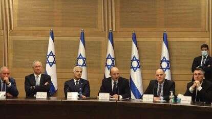 תלושים מהארץ. | AFP