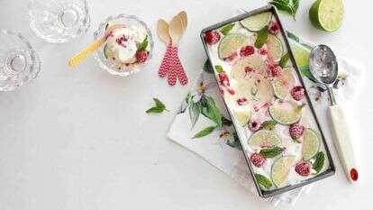 אפרת ליכטנשטט