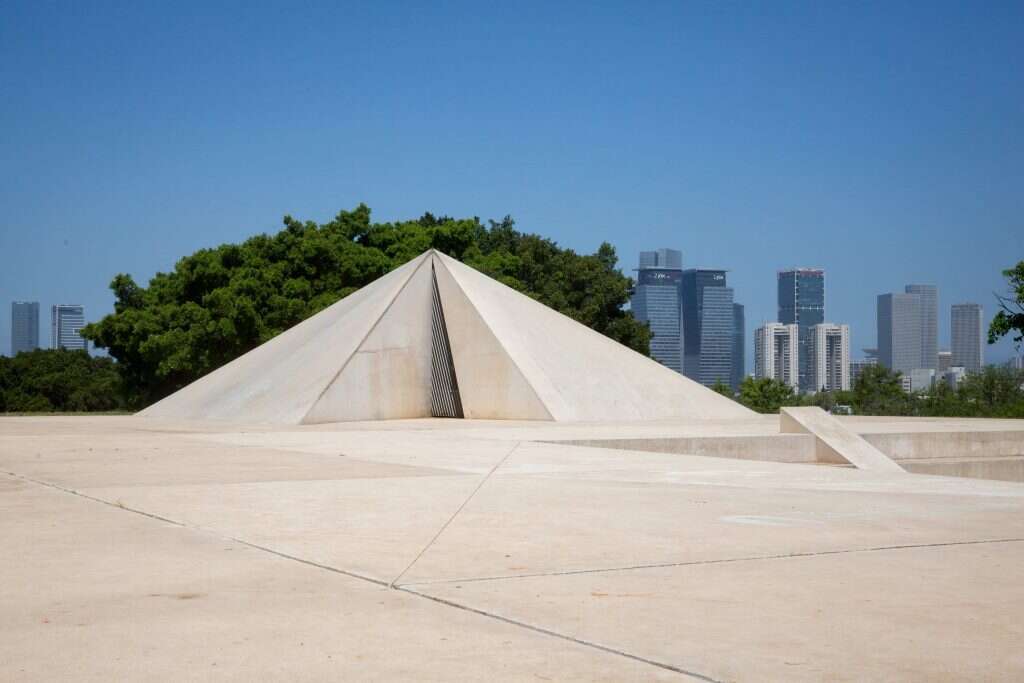 כיכר לבנה, תל אביב. | מרים אלסטר, פלאש 90