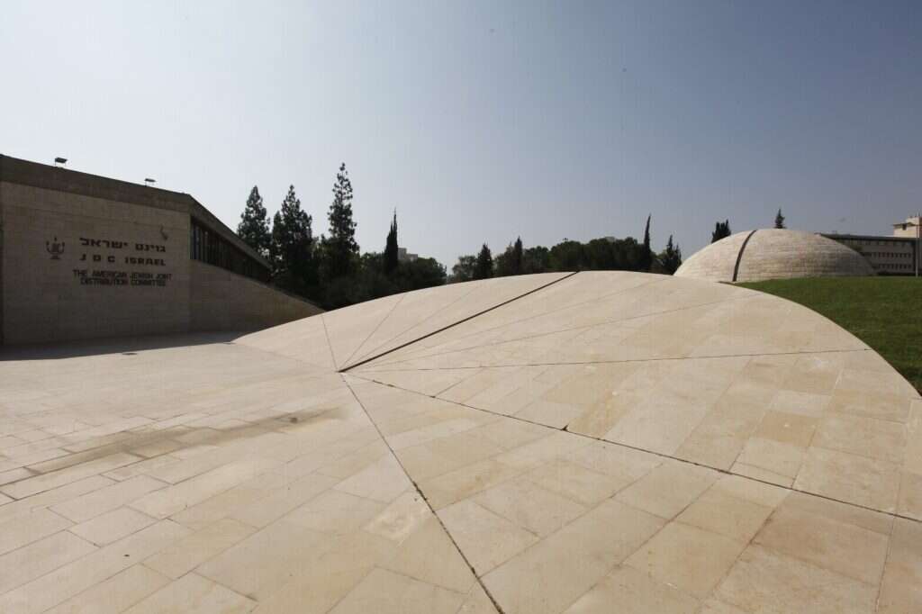 "שעון שמש", ירושלים. | פלאש 90