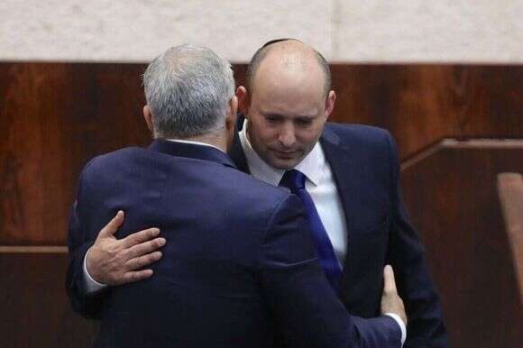 בנט ולפיד. | EPA