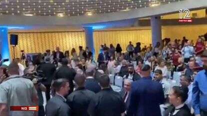 נתניהו ובנט באירוע לזכר חללי צוק איתן. | מסך מתוך N12