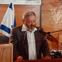 השופט טל בצעירותו. | באדיבות המשפחה