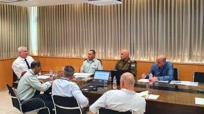 הערכת מצב קורונה בהשתתפות שר הביטחון בני גנץ