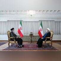 נשיא איראן היוצא חסן רוחאני והנשיא הנבחר אברהים ראיסי, שלשום בטהרן. | EPA