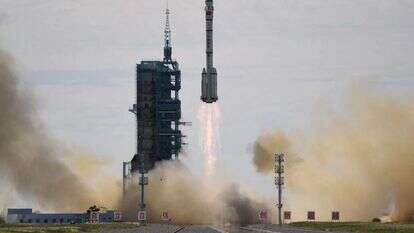 השיגור המאויש לפני כשבוע. | AFP השיגור המאויש לפני כשבוע. | AFP