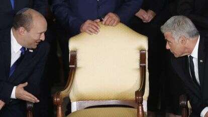 בנט ולפיד. | EPA