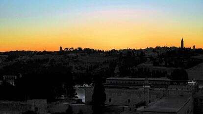 זריחה בהר הזיתים. | באדיבות גל ערמון