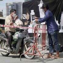 השוק בקמבודיה, השבוע. | EPA