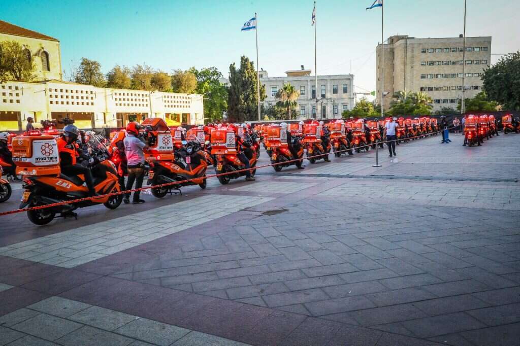 האופנועים החדשים של הצלה. | אורן בן חקון האופנועים החדשים של הצלה. | אורן בן חקון