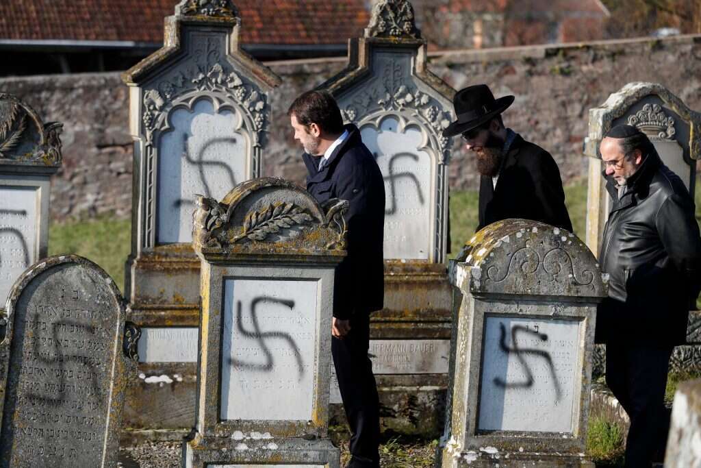 תקרית אנטישמית בבית העלמין היהודי בווסטהופן שליד שטרסבורג, צרפת, 2019. | AP