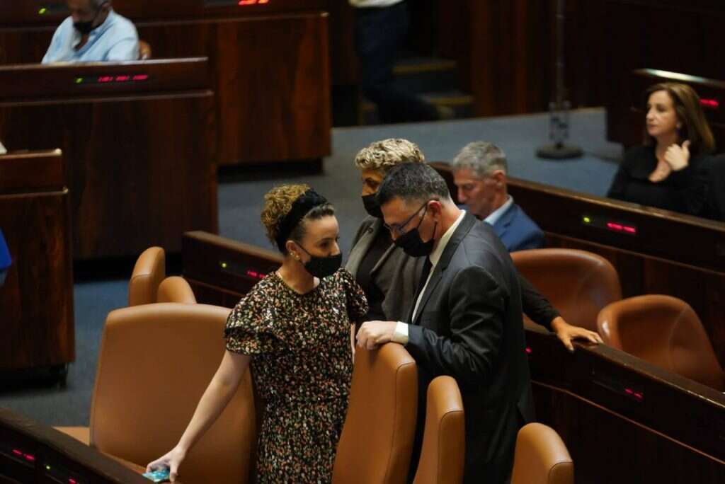 גדעון סער ועידית סילמן במליאה. | דוברות הכנסת, דני שם-טוב גדעון סער ועידית סילמן במליאה. | דוברות הכנסת, דני שם-טוב