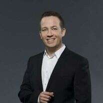 דינוזאור. גיא פינס. | עדי אורני