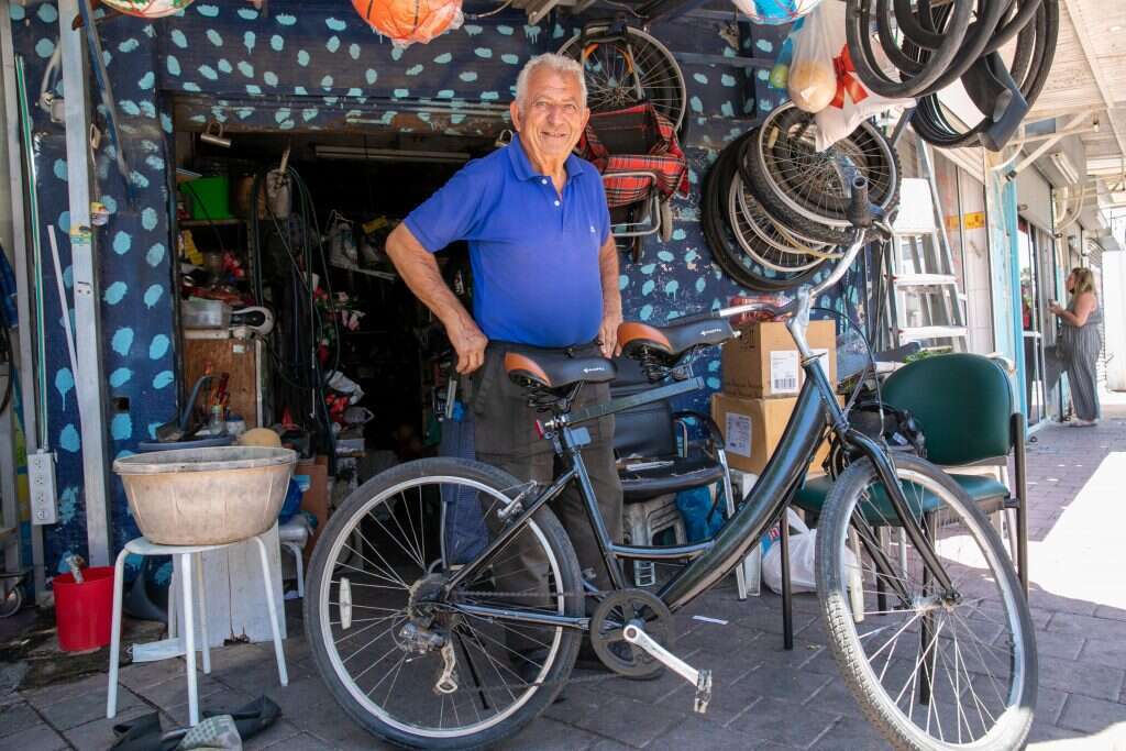 איציק גלבוע. | יוסי אלוני