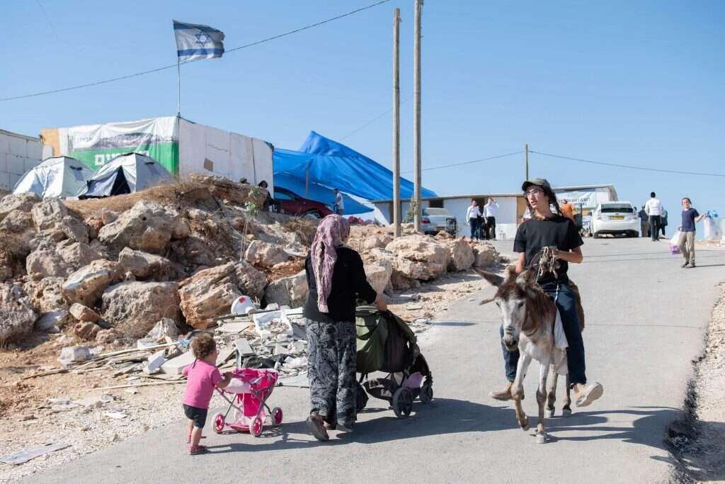 העלייה ליישוב אביתר על ידי תנועת נחלה. ארכיון. | שריה דיאמנט