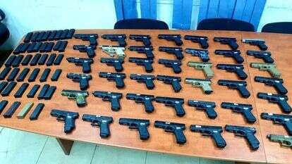 כלי נשק בלתי חוקי שנתפסו בגבול הצפון. אילוסטרציה. | דובר צה"ל