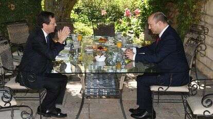 רה''מ בנט יחד עם נשיא המדינה הנכנס יצחק הרצוג. | מארק ניימן, לע''מ