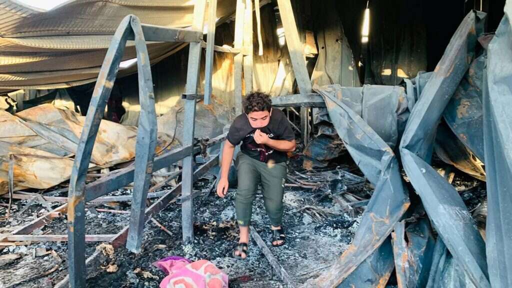 תוצאות הפיצוץ בבית החולים בעיראק. | AFP