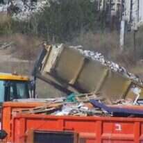 אתר הפסולת בראשון לציון. | דוברות המשטרה