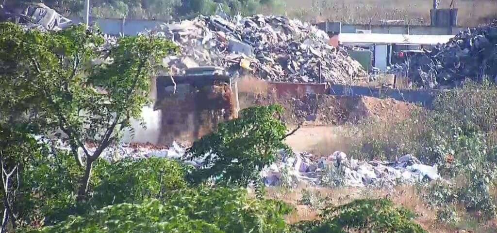 אתר הפסולת בראשון לציון. | דוברות המשטרה