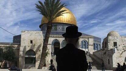 "חרדי שעולה להר בדרך כלל התבשל עם עצמו לפחות שנה על הנושא". | AP "חרדי שעולה להר בדרך כלל התבשל עם עצמו לפחות שנה על הנושא". | AP