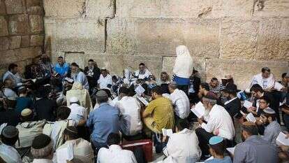 תשעה באב בכותל המערבי, 2017. | יונתן זינדל, פלאש 90