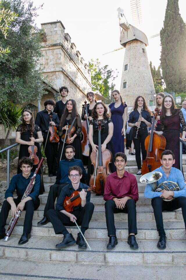 התזמורת הפילהרמונית. | יעל אילן