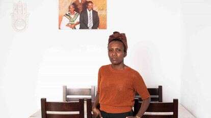 מולו ביסט. | אביטל הירש