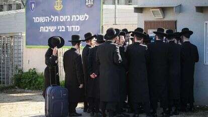 לשכת הגיוס בבסיס תל השומר. | אבישג שאר ישוב