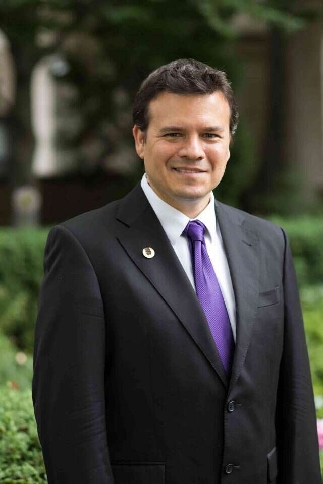 פרופ פבלו ג'רילו הררו. | קרן וולף