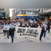 ההתנגדות לישראל היא הערך היהודי היחיד. הפגנה פרו־פלסטינית IfNotNow של ו"קול יהודי לשלום" בבוסטון,השנה. | גטי אימג'ס