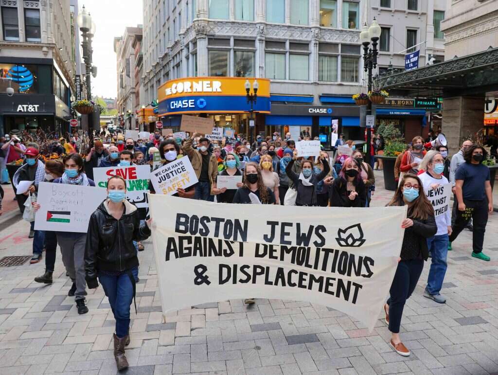 ההתנגדות לישראל היא הערך היהודי היחיד. הפגנה פרו־פלסטינית IfNotNow של ו"קול יהודי לשלום" בבוסטון,השנה. | גטי אימג'ס