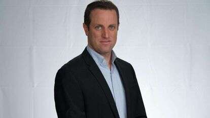 נתנאל איזק. | אלון גרגו