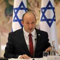 נפתלי בנט בישיבת הממשלה. | EPA