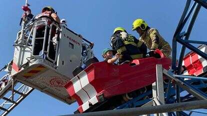 חילוץ הילדים. | דוברות כבאות והצלה לישראל מחוז דן