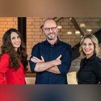 חתונה ממבט ראשון. | עודד קרני