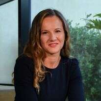 אם יש בסביבתכם מישהי שאתם חושבים שהיא בצרה, אל תרפו מהקשר איתה". אילנה קוורטין. | ליפז בראל