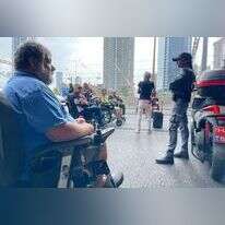 חוסמים את נתיבי איילון. | דוברות "נכה לא חצי בן אדם"